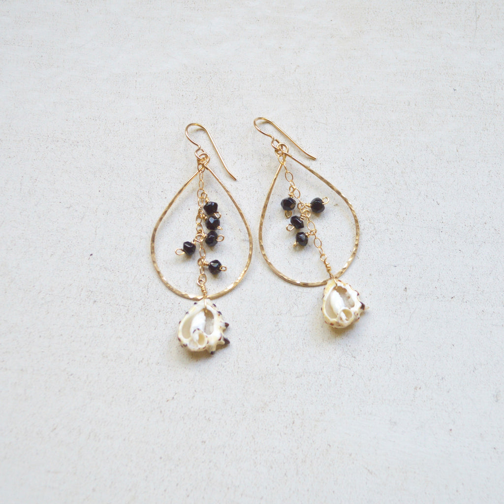 Black Onyx & Drupa Shell Teardrop Earrings in Gold