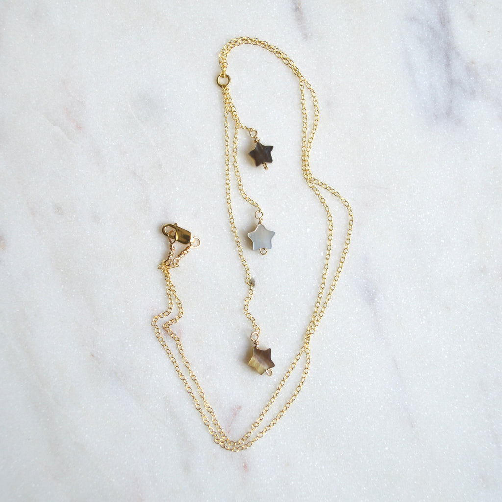 Falling stars shell necklace