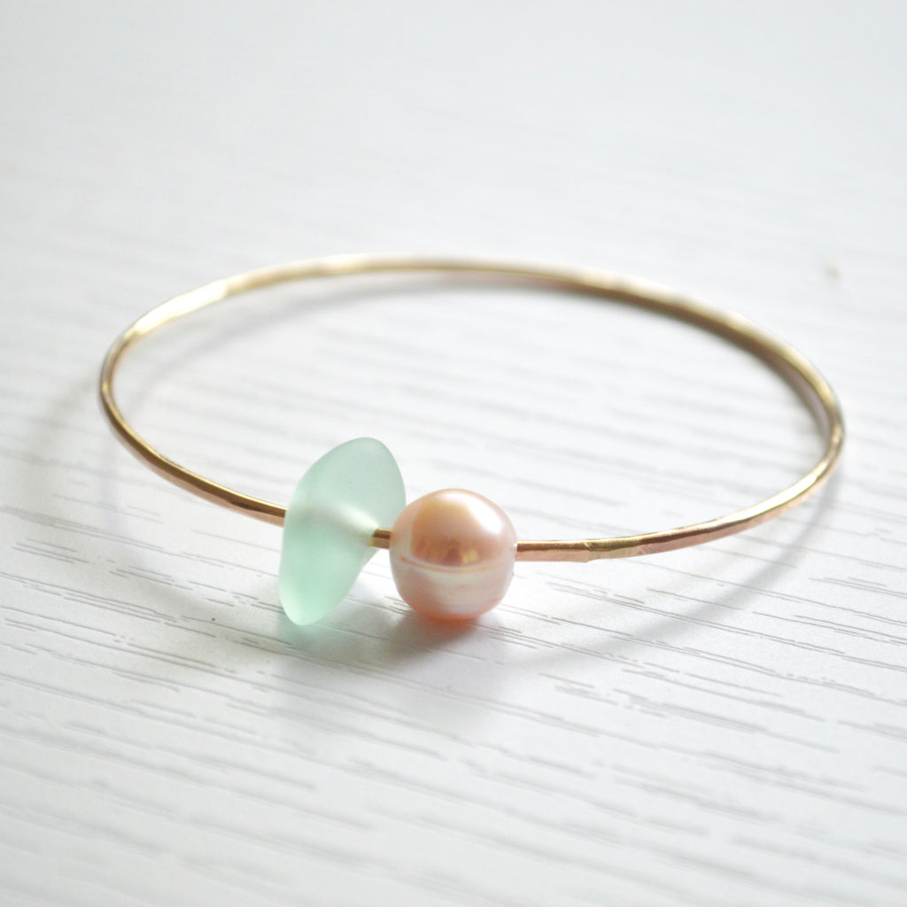 Pearl and Sea Foam Glass Bracelet